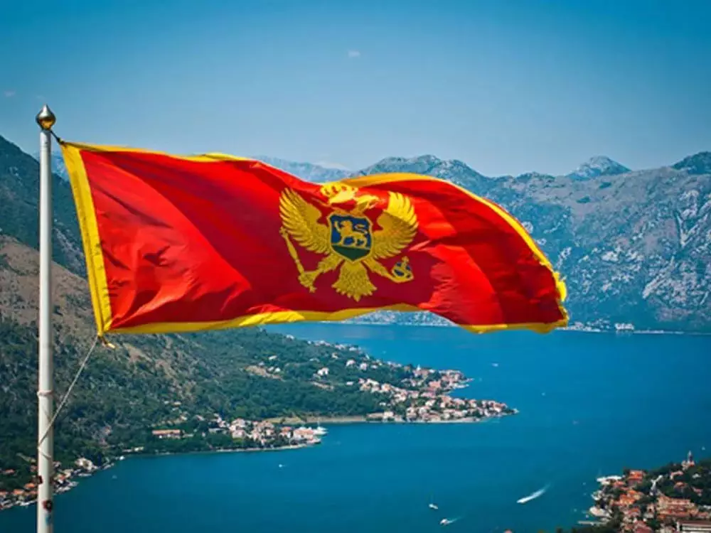 Idioma de Montenegro: Quin idioma es refereixen? Quin és l'oficial? Estan parlant a Montenegro en rus? 20562_5
