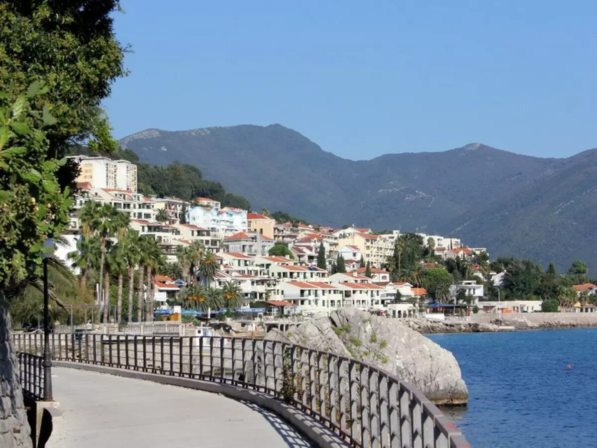 Herceg Novi ב מונטנגרו (80 תמונות): מזג אוויר תכונות, רשימה של אטרקציות. מבחר דירות. תיאור החופים. תיירות ביקורות 20568_29