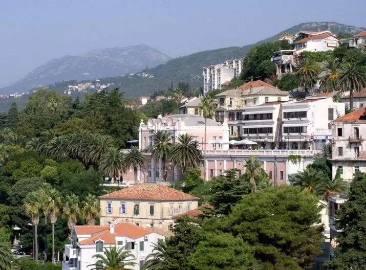 Herceg Novi Montenegro (80 argazki): Eguraldiaren ezaugarriak, erakargarritasunen zerrenda. Apartamentuak hautatzea. Hondartzaren deskribapena. Iritzi turistikoak 20568_70