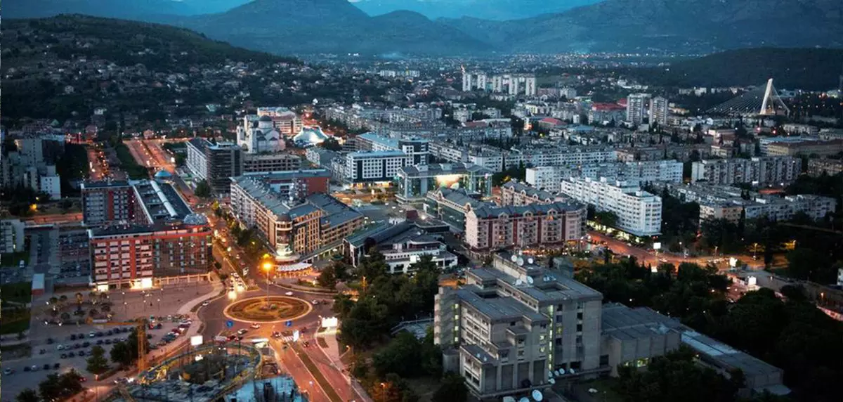 Weer Montenegro: Wat maand is dit beter om te kies om te ontspan? Klimaat beskik. Wanneer gaan die bad seisoen begin? 20569_39