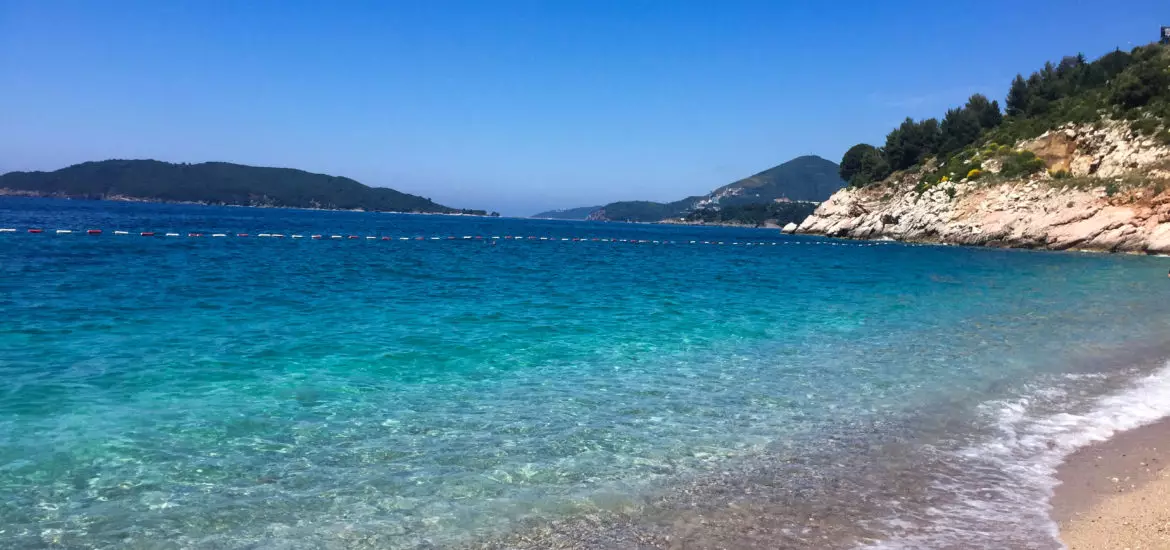 Montenegron hiekkarannat: Mitkä ovat lomakohteet meren rannalla valkoisella hiekalla? Mitä hiekkarannat ovat parempia rentoutumaan? 20581_39
