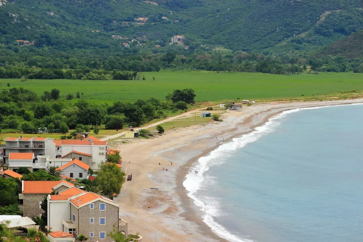 Montenegron hiekkarannat: Mitkä ovat lomakohteet meren rannalla valkoisella hiekalla? Mitä hiekkarannat ovat parempia rentoutumaan? 20581_42