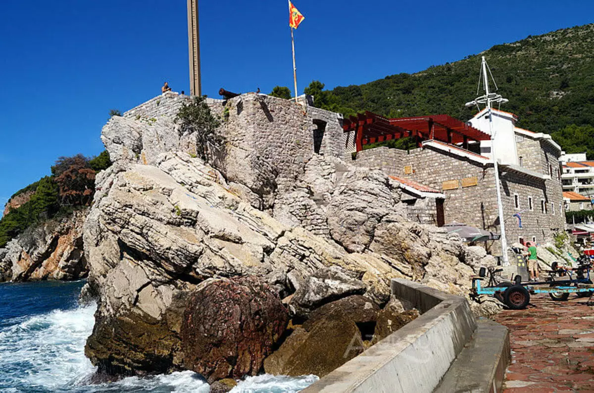 Montenegro en julio (47 fotos): Tiempo y vacaciones activas en Montenegro en el mes de verano. Clima en las montañas 20583_28