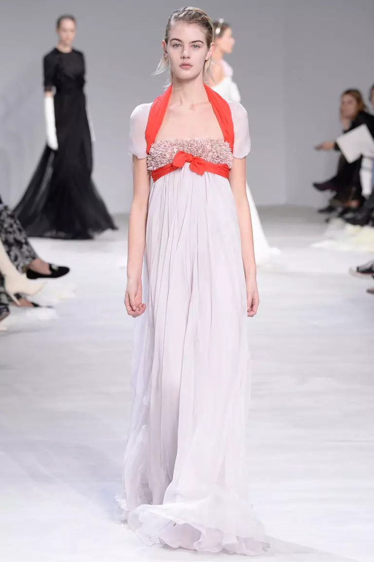 Ampir kjole fra Giambattista Valli
