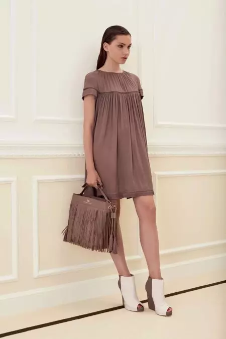 Lös brun klänning