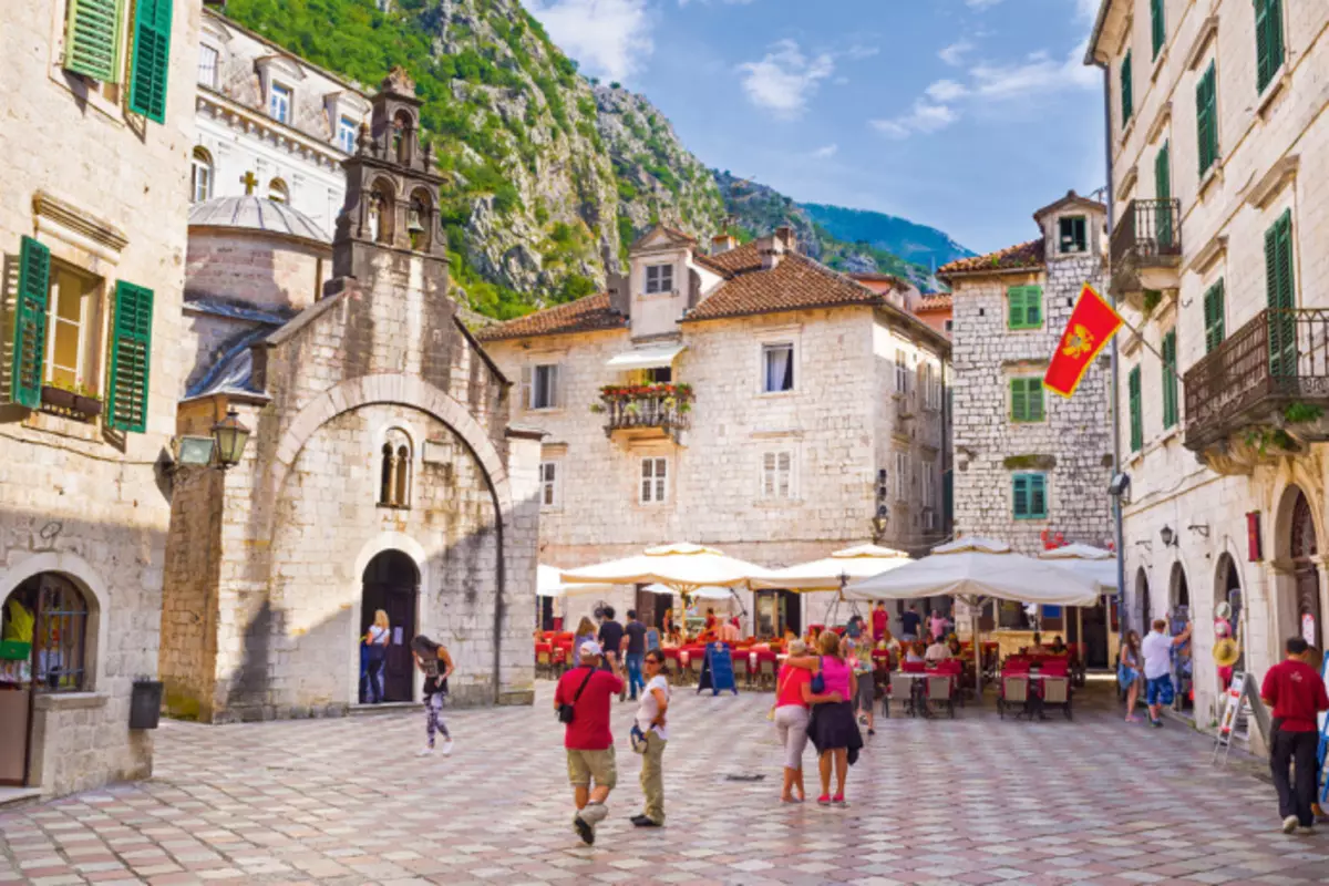 Čierna Hora v septembri: Počasie v polovici a koncom septembra, odpočinok v mestách Budva, Tivat a ďalšie, recenzie 20607_38