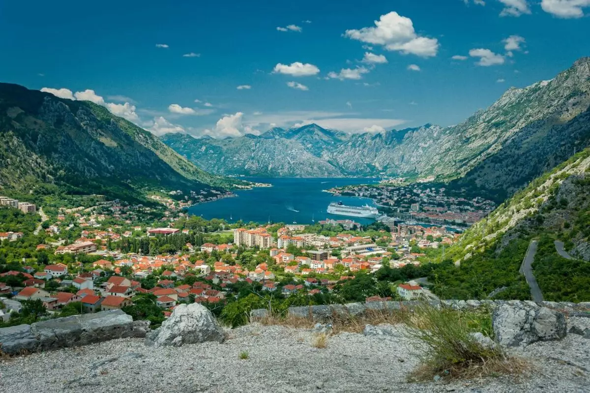 Čierna Hora v septembri: Počasie v polovici a koncom septembra, odpočinok v mestách Budva, Tivat a ďalšie, recenzie 20607_52
