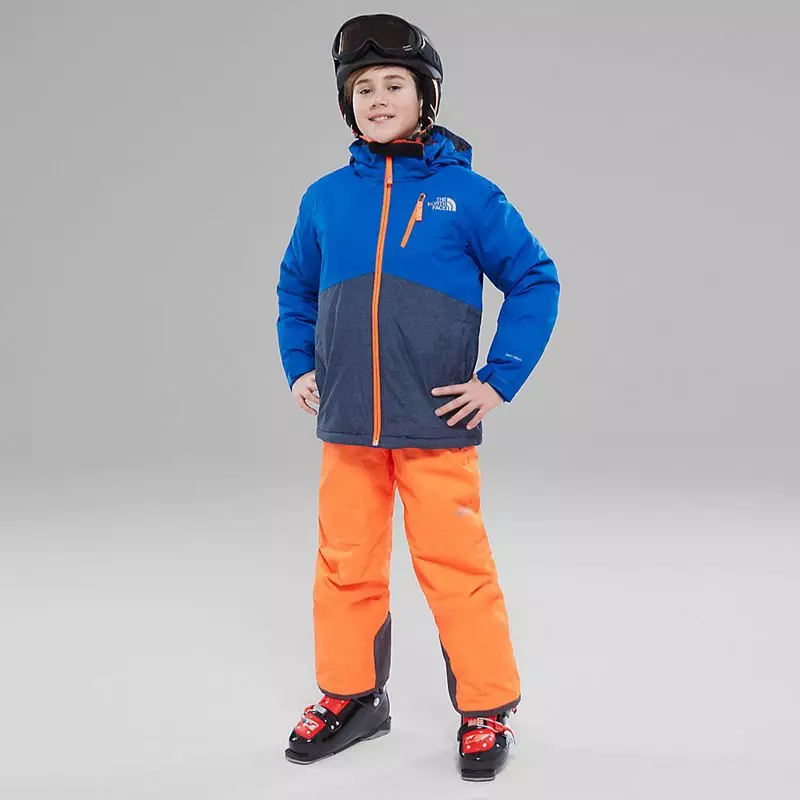 Kostume të skive për fëmijë: Si të vishni kostumet e dimrit? Shkaktojnë ski ski dhe të tjerët për vajzat dhe djemtë. Si duhet të ulet një kostum? 20682_16