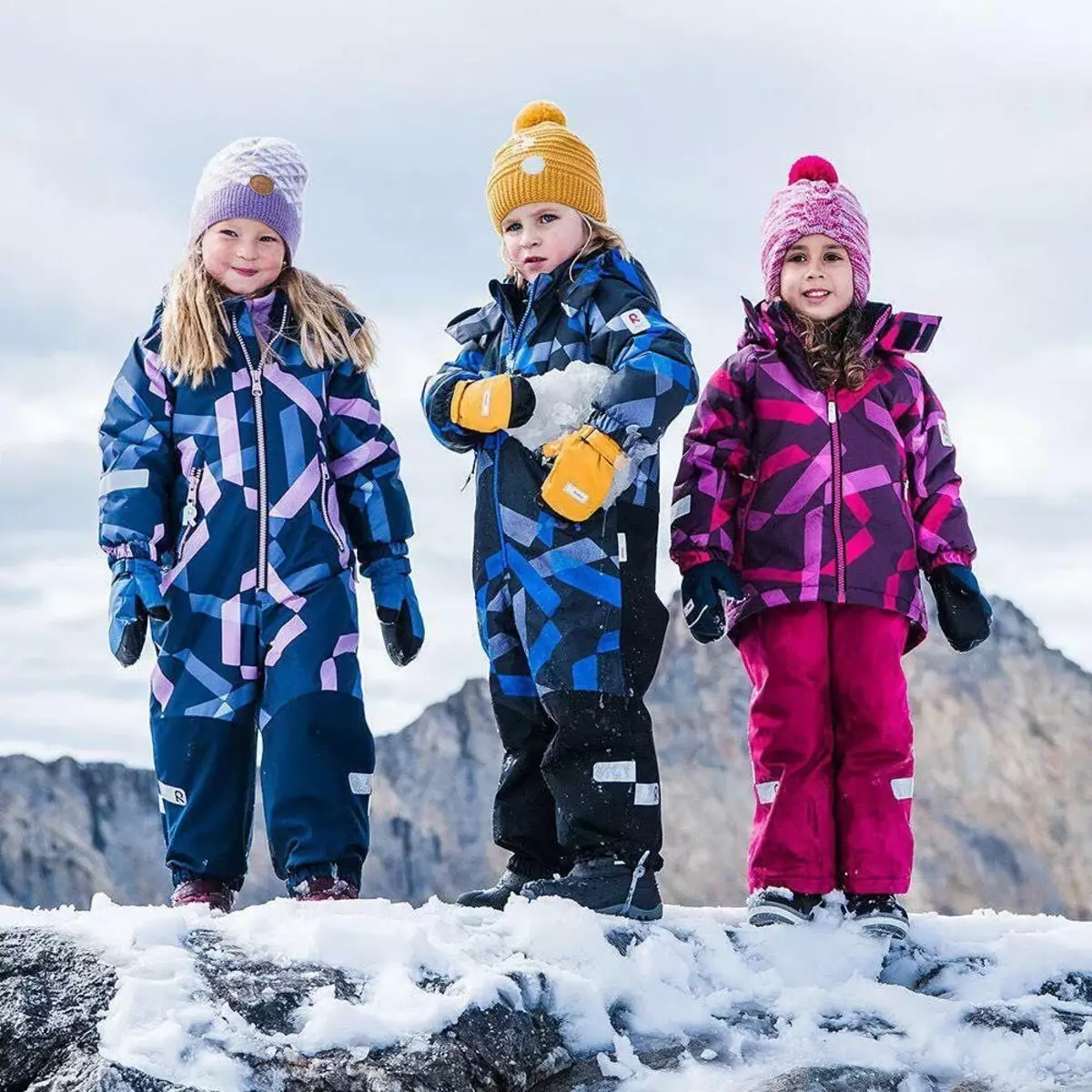 Costume de schi pentru copii: Cum să purtați costume de iarnă? Trigger schi schi și alții pentru fete și băieți. Cum ar trebui să stea un costum? 20682_27