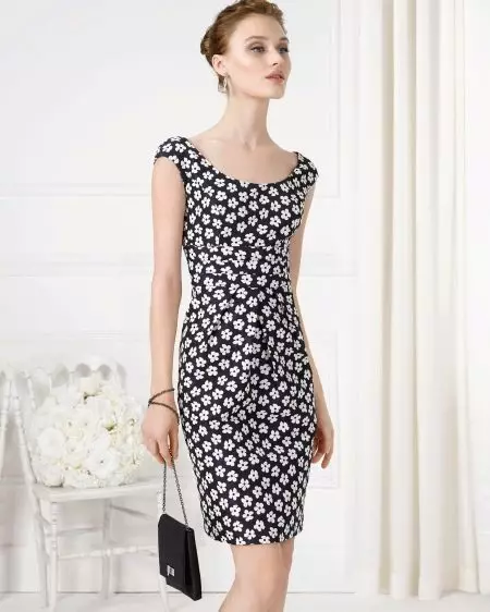 Ամառային զգեստը Chanel սեւ եւ սպիտակ