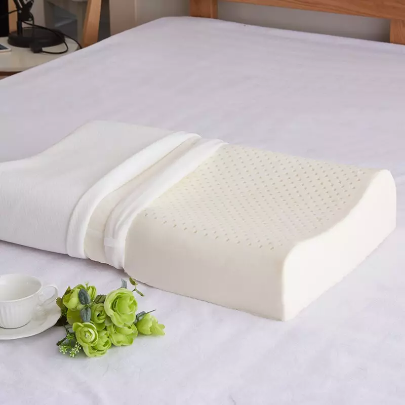 解剖学的枕：睡眠のために選ぶことを選ぶ方法は？最高の評価。高さやその他のサイズ、メモリ付きの枕。それは何ですか？レビュー 20707_3