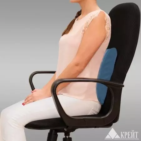 Bantal untuk kerusi komputer: di bawah kepala dan di bawah leher, bantal ortopedik di kerusi kerusi dan lumbar 20711_14