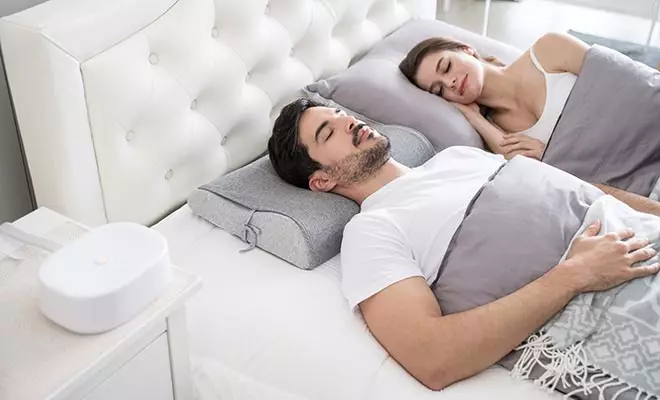 Подушки від хропіння: «Антихрап» та інші ортопедичні подушки для сну. Як вибрати? 20715_8