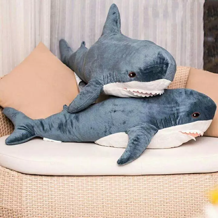Shark Възглавници (16 снимки): меки възглавници играчки във формата на акули, материали и дизайн 20733_5