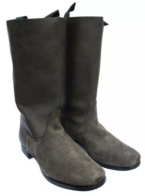 Aleman Boots (63 mga larawan): Winter Shoes ng Women ng Aleman kumpanya 2074_7