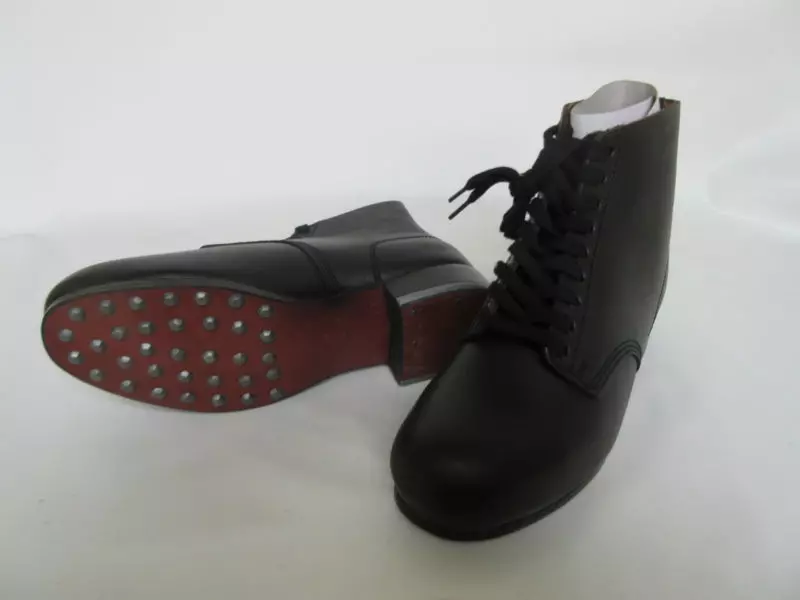 çizme Gjermanisht (foto 63): këpucë dimrit grave të kompanisë gjermane 2074_9