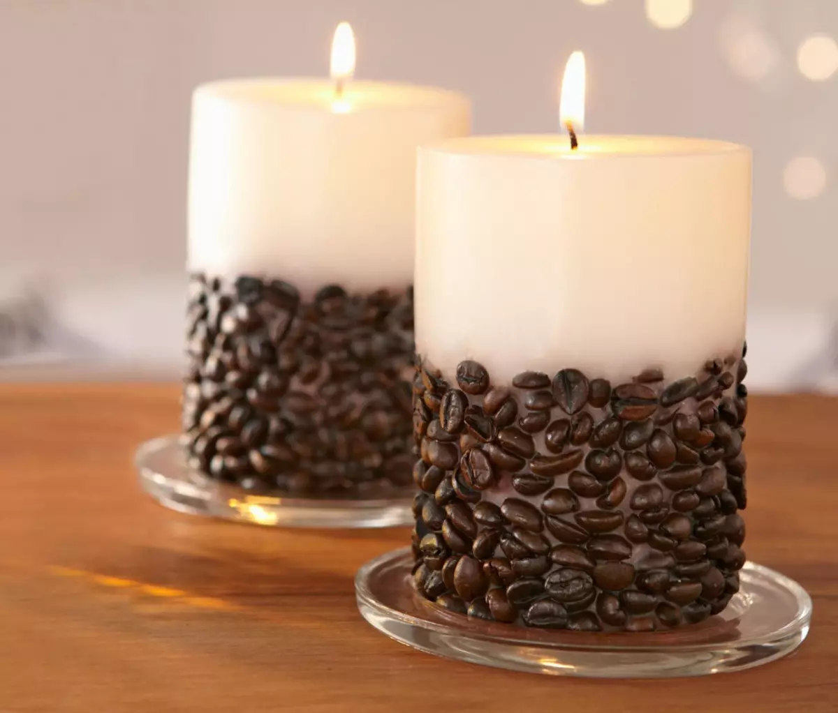 Kerzen Dekor: Dekoration von Kerzen mit den eigenen Händen mit getrockneten Sets, Dekoration von Hochzeitskerzen auf einer Meisterklasse, weiße Kerzen in einer Bank und anderen Ideen 20782_17