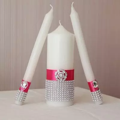 Candle Decor: Danûstendina candles bi destên xwe bi sets, xemilandinên zewacê li ser çîna masterê, şemên spî li bankek û ramanên din 20782_32