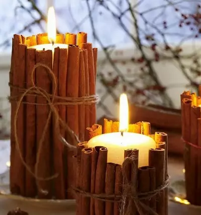 Sveces dekors: sveces ar savām rokām ar žāvētām komplektiem, kāzu svecju apdare par meistarklasi, baltas sveces bankā un citas idejas 20782_7