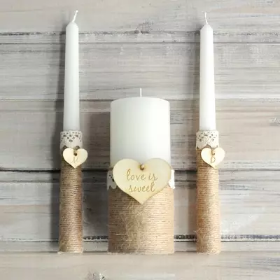 Hiasan lilin: hiasan lilin dengan tangan anda sendiri dengan set kering, hiasan lilin perkahwinan pada kelas induk, lilin putih dalam bank dan idea-idea lain 20782_9