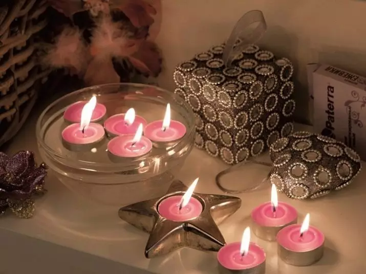 Чај свеќи (31 фотографии): видови на свеќни таблети, дијаметар и големина на свеќници. Колку е на време? Како да се користи? 20785_5
