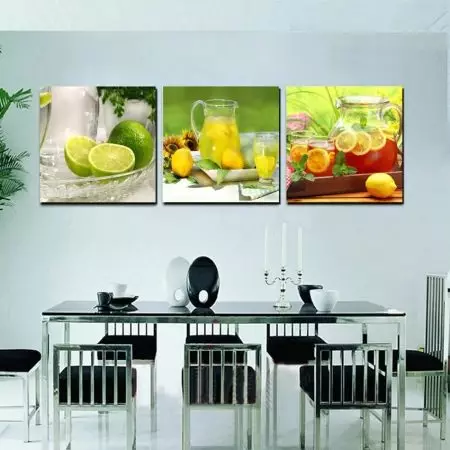 Poster di dapur (37 foto): peraturan untuk memilih poster di dapur dinding dalam gaya Provence dan Loft, poster Tahun Baru di pedalaman dan hitam dan putih, pilihan yang indah lain 20799_34