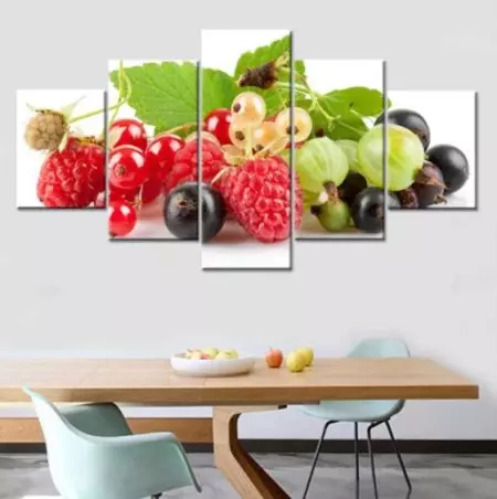 Αφίσες στην κουζίνα (37 φωτογραφίες): Κανόνες επιλογής αφισών στις κουζίνες τοίχου στο στυλ της Προβηγκίας και σοφίτα, αφίσες της Πρωτοχρονιάς στο εσωτερικό και ασπρόμαυρο, άλλες όμορφες επιλογές 20799_36
