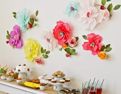Papieren decoraties voor kamer met eigen handen: Butterfly Decor op de muur en pompen, producten van gegolfd en gekleurd papier, origami en sneeuwvlokken 20826_12
