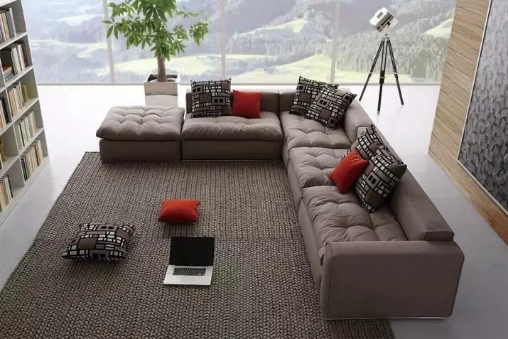 Lipat Sofa Angular (48 foto): Tinjauan umum model besar dan kompak dengan panjang 180 cm dan ukuran lainnya. Bagaimana cara memposisikan? 20889_40