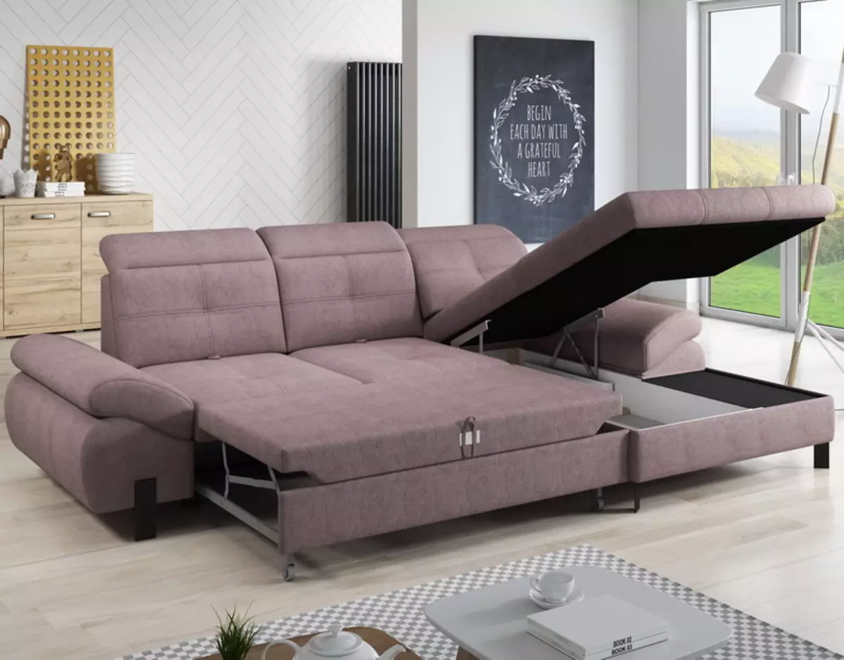 Lipat Sofa Angular (48 foto): Tinjauan umum model besar dan kompak dengan panjang 180 cm dan ukuran lainnya. Bagaimana cara memposisikan? 20889_43