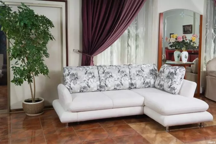 Sofas na akụkụ aka ekpe (foto 34): Olee otu esi ekpebi akụkụ mgbe ịzụrụ? Atụmatụ, uru na ụdị ụrọ nke mmụọ, nyocha nke usoro mgbanwe ha na nyo ha 20890_23