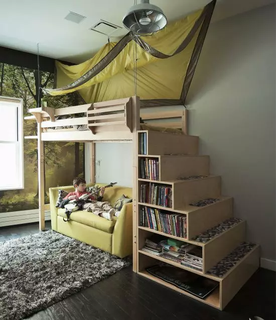 Baby våningssängar med en soffa (53 bilder): två våningar sängar med en vind för barn och tonåringar, modell i ett rum för tjejer och pojkar 20896_23