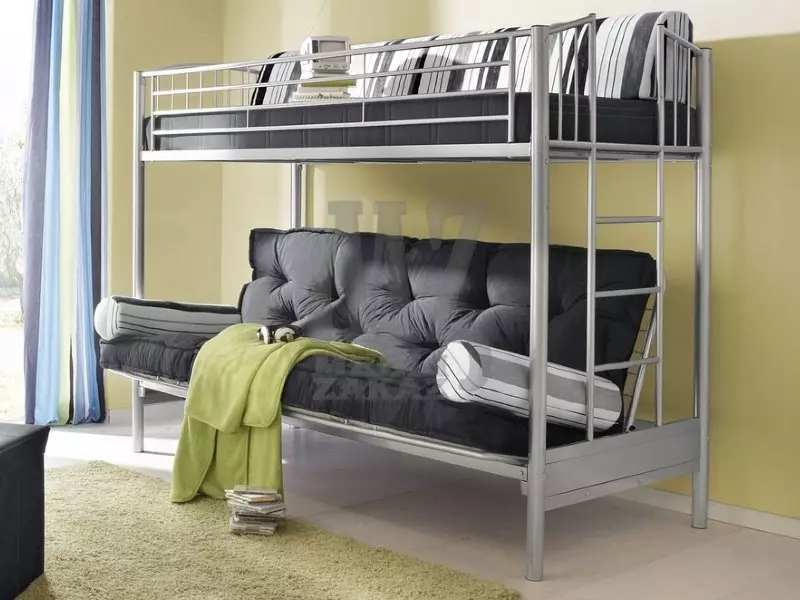 Baby våningssängar med en soffa (53 bilder): två våningar sängar med en vind för barn och tonåringar, modell i ett rum för tjejer och pojkar 20896_43