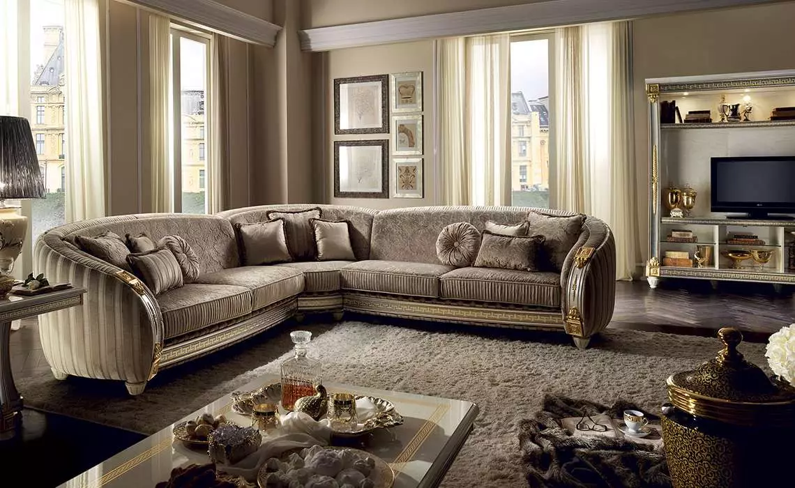 Klasika angula sofoj (28 fotoj): elektu modernan klasikan stilon sofas 20907_11
