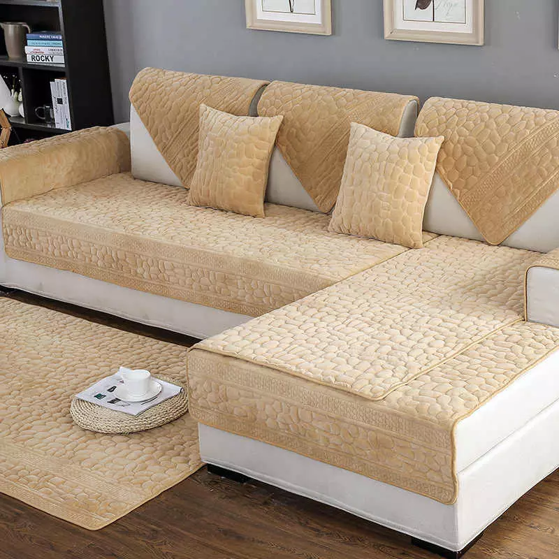 Klasika angula sofoj (28 fotoj): elektu modernan klasikan stilon sofas 20907_25
