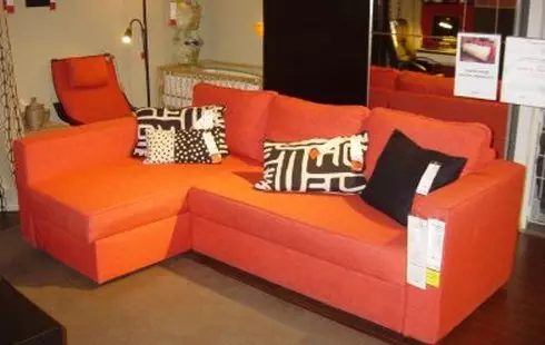 Lo egiteko lekua duen izkin txikiko sofak: sofas txikiak 2000x1400 mm eta beste tamaina trinkoak. Aukeratu mini-sofa 20908_35