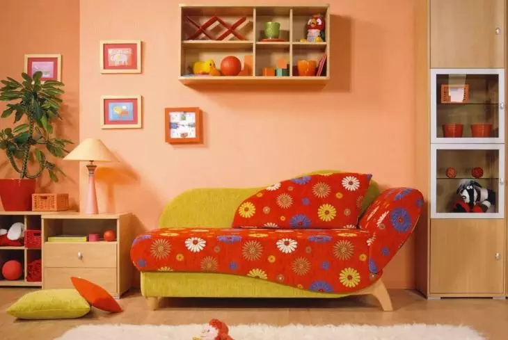 Sofá infantil (51 fotos): Escolha um sofá-cama para um adolescente, deslizando, com irmãos e gavetas, otomano para uma menina ou um menino, com uma parte traseira suave e ortopédica 20917_25