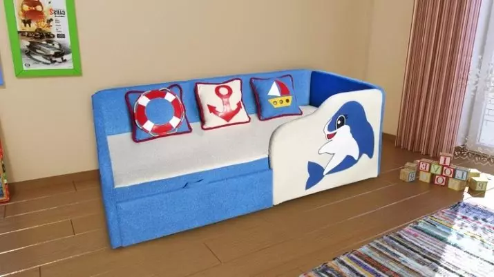 Baby soffor med soffa (47 bilder): Folding bäddsoffa med ortopedisk madrass och mjuka sidobrädor för barn från 1-2 eller mer 20918_2