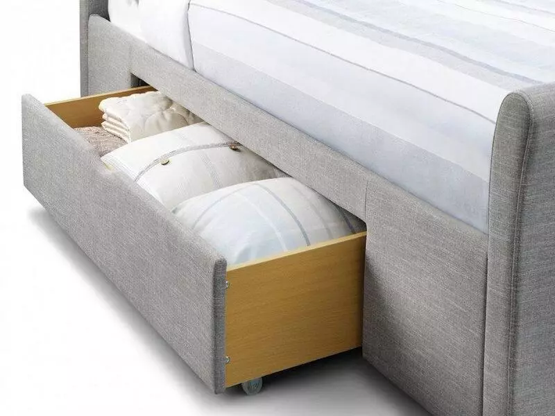 沙发床适用于青少年（57张照片）：型号的变压器，带有矫形或标准床垫，带抽屉等床铺 20920_47