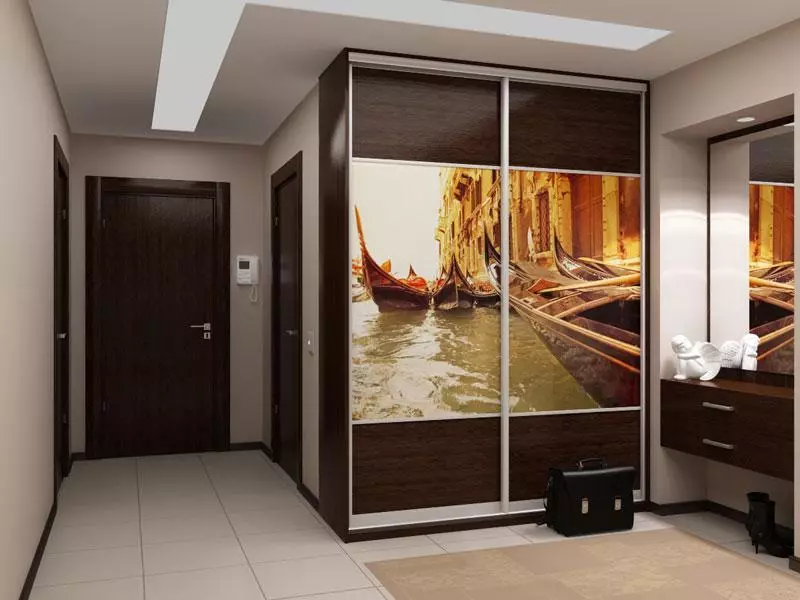 在走廊的內置衣櫥（108張照片）：用於小走廊的嵌入式結構，角度和擺動模型的設計理念，內部，狹窄和購物櫃 20922_86