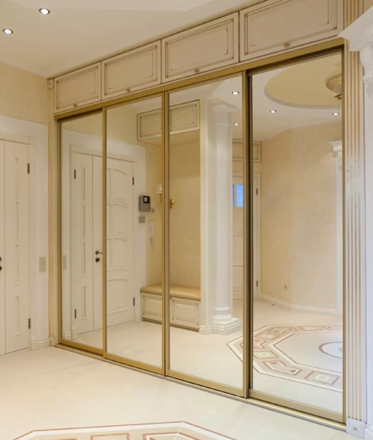 Tủ quần áo tích hợp trên hành lang (86 ảnh): Ý tưởng thiết kế tủ nhúng trong hành lang. Chọn tủ gương góc trong hành lang nhỏ và các lựa chọn khác 20926_8