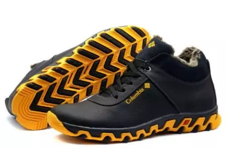 Sneakers de coiro (69 fotos): Modelo de coiro xenuíno, como lavar e coidar, as zapatillas grandes 2093_69