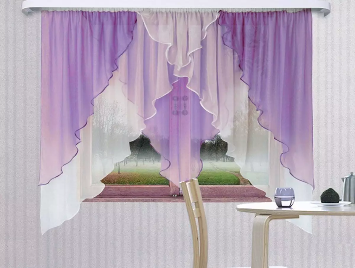 Curtains of fog to the kitchen (23 photos): design options, combining tulle two colors, beautiful light curtains in the interior 20983_12