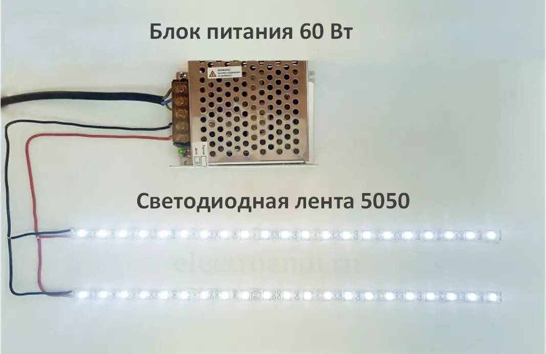 LED trak za kuhinjo (62 fotografij): samolepilni trak 220 V. Kateri trak se odločite za osvetlitev kuhinjske slušalke? Osvetlitev traku za predpasnik 20998_54