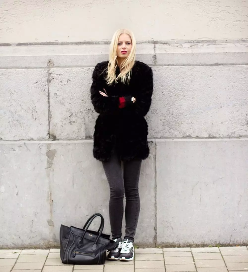 Sneakers Chanel (63 fotók): Női modellek, hogyan lehet megkülönböztetni az eredetit a másolatból, rózsaszín, fehér 2101_59