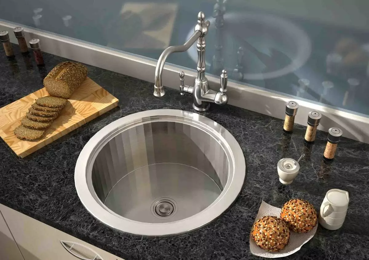 Okrugli sudoperi (53 fotografije): kuhinjski umivaonici iz umjetnog kamena, nehrđajućeg čelika i drugih materijala, veličine mortise milja 21034_4