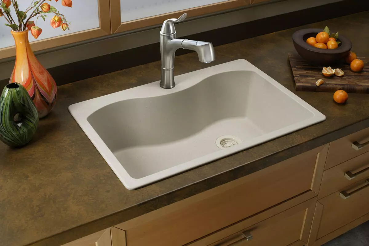 Batu Sinks untuk Dapur (52 foto): Kitchen Sinks dari Batu Buatan dan Batu Alam, Pro dan Kontra, Model Overhead dan Mortise, Rating Produsen 21049_32