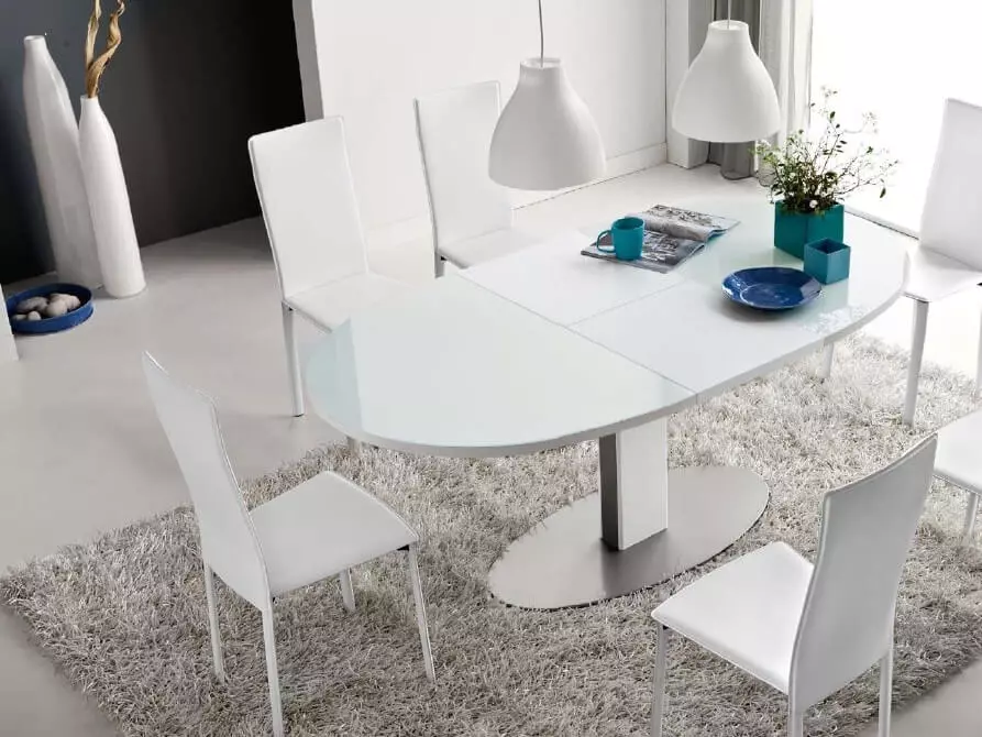 Tabeller för kök på ett ben (42 foton): Köksbord Ovala och runda former på det centrala stödet, glidande matbord på ett ben 21059_5