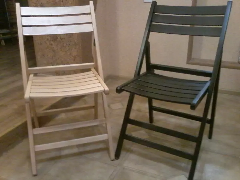 kursi lipat dapur (43 foto): model lipat dengan sandaran, kayu dapur kursi transformer dan model lipat lainnya 21067_14