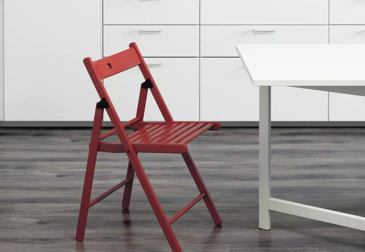 เก้าอี้ในห้องครัวพับ (43 ภาพ): โมเดลพับมีพนักพิง, ห้องครัวไม้เก้าอี้หม้อแปลงและรูปแบบการพับอื่น ๆ 21067_15